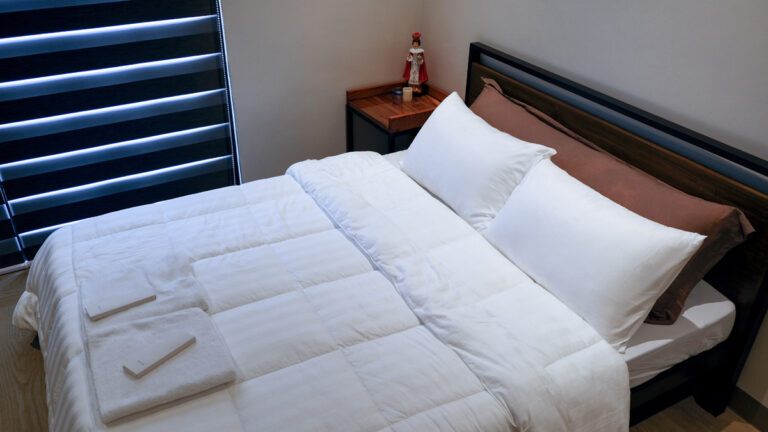 Abuela MAster Bed